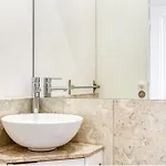 Luxurious 1 Bedroom Apartment In Downtown Lisbon